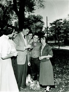 Image description is not available for 1955.036